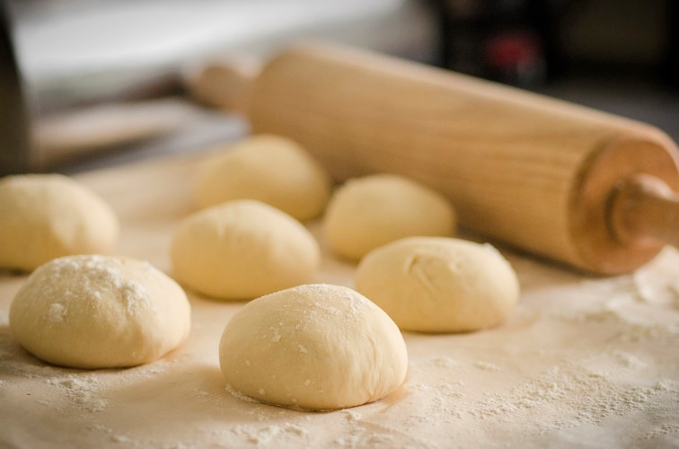 Italienisches Brot backen: typisches Brot-Rezept 2 Italienisches Brot backen Teigrohlinge