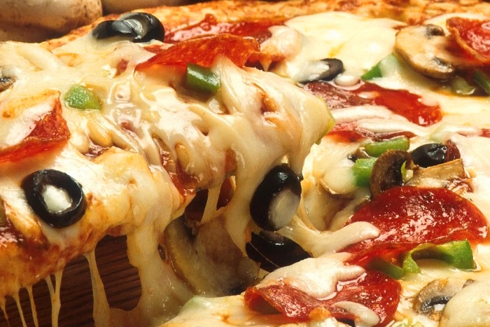 Welchen Käse für Pizza wählen? 2 Welcher Käse für Pizza ideal ist - etwa Mozzarella